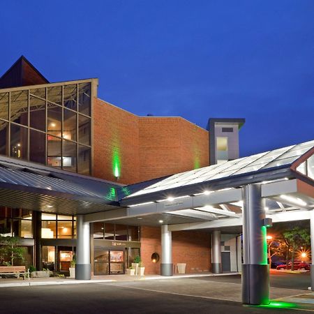 Holiday Inn Oakville Centre By Ihg Εξωτερικό φωτογραφία