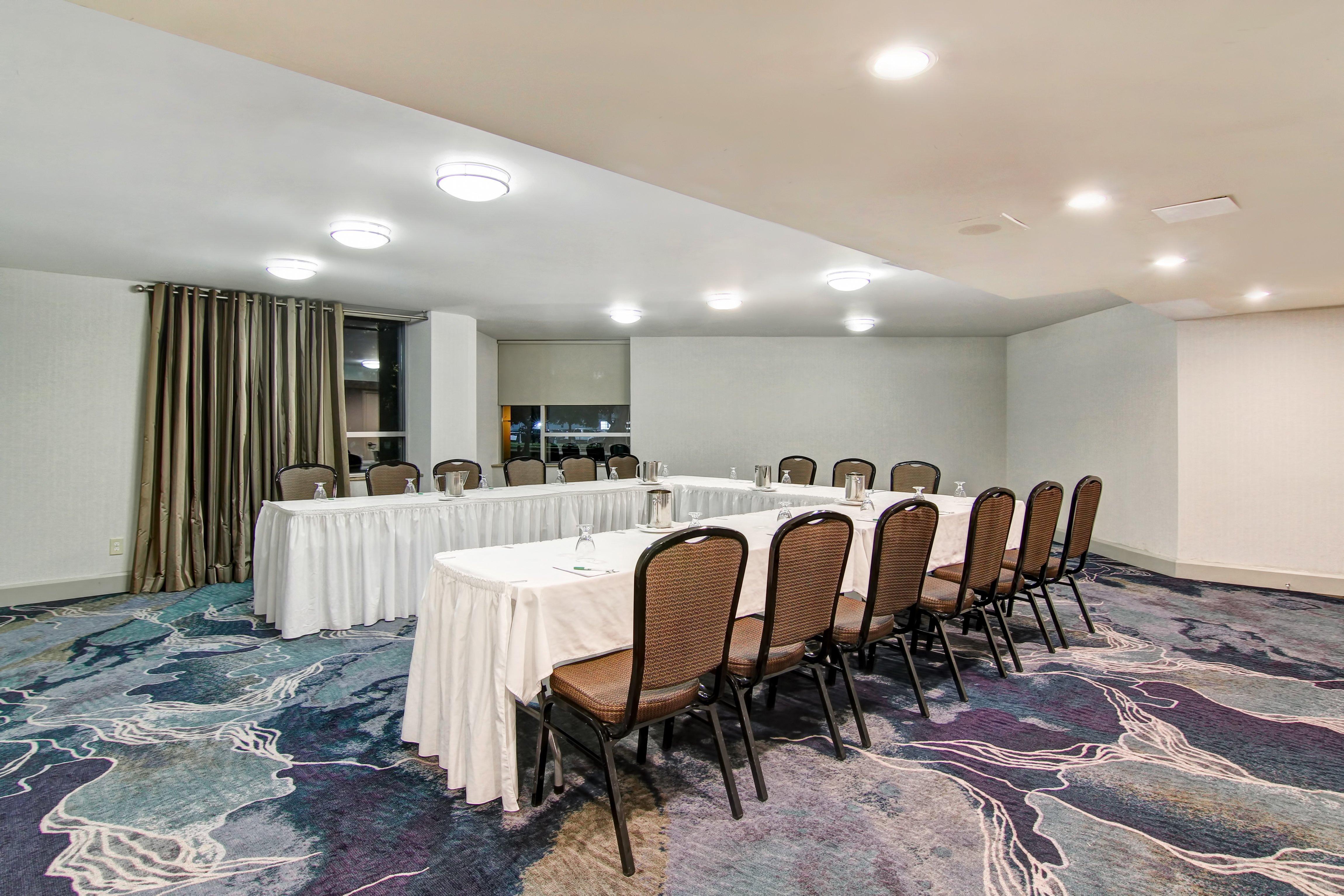 Holiday Inn Oakville Centre By Ihg Εξωτερικό φωτογραφία