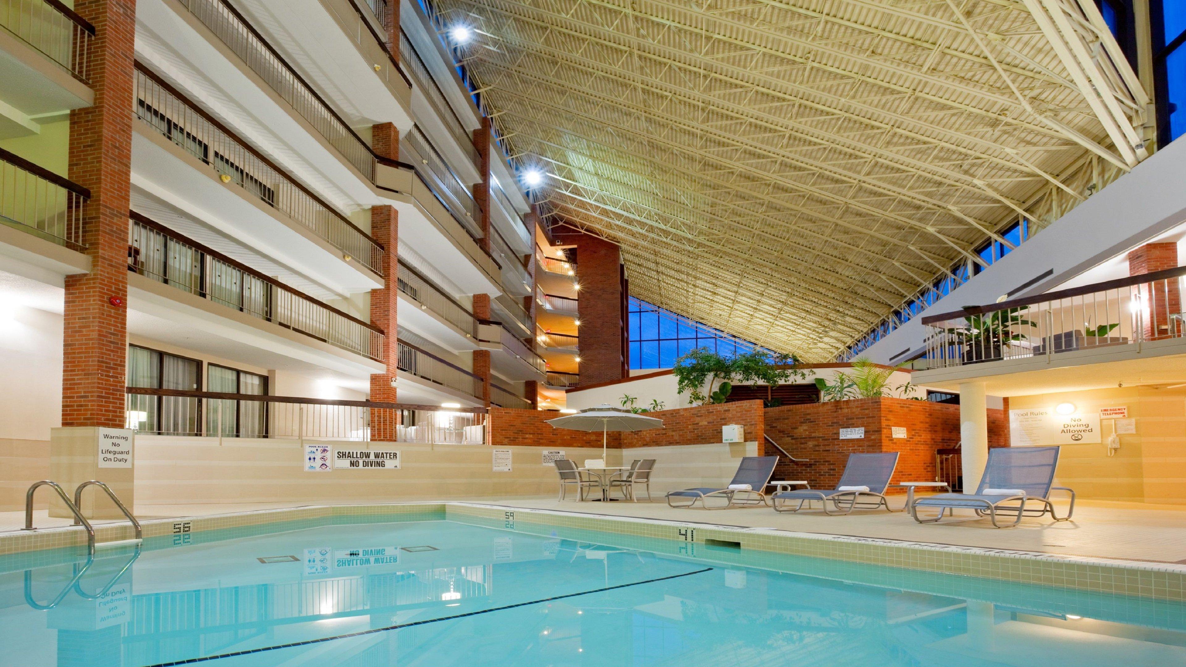 Holiday Inn Oakville Centre By Ihg Εξωτερικό φωτογραφία