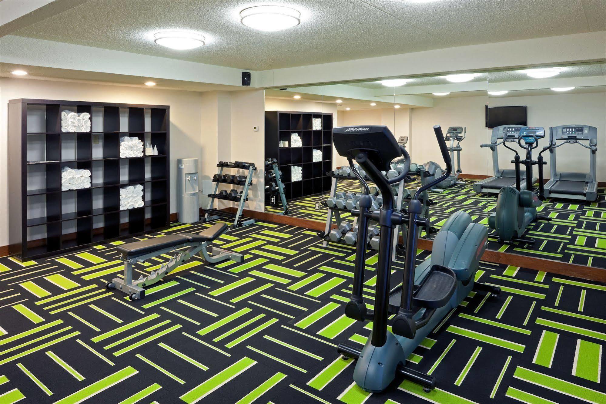 Holiday Inn Oakville Centre By Ihg Εξωτερικό φωτογραφία
